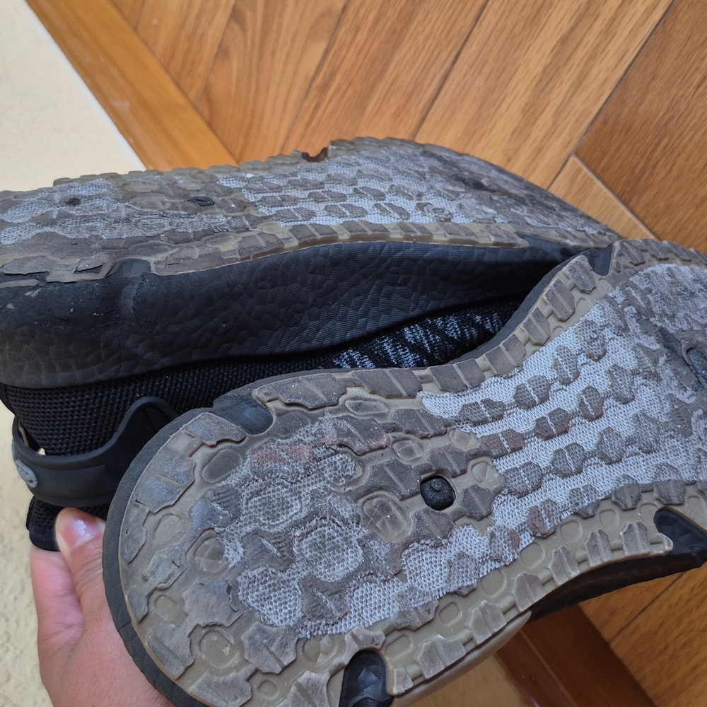 Men Shoes - Picture 3 of 5